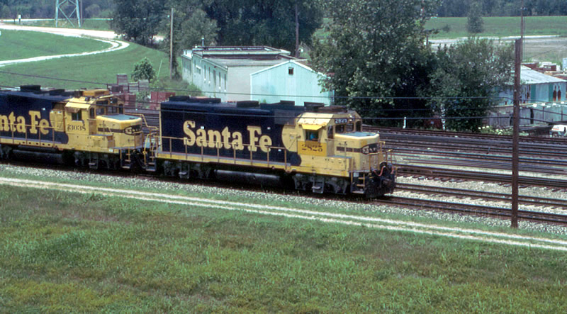 GP35u and a slant nose GP20